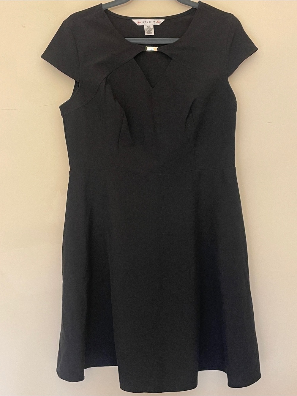 AA STUDIO Keyhole Cap-Sleeve Flared Dress